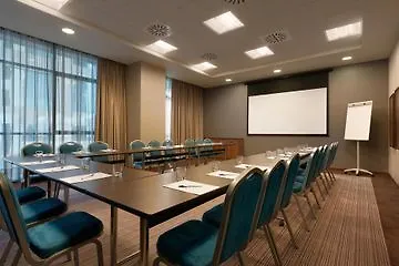 Готель Hilton Garden Малага